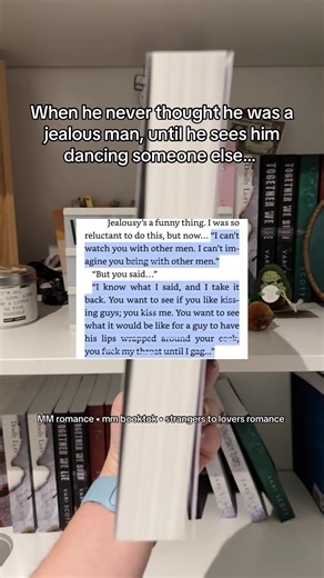 Shutter Bug: A Strangers to Lovers MM Romance