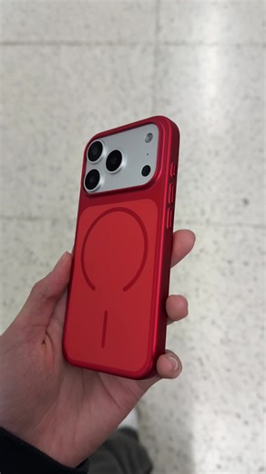 Quantum Technology Phone Case: Resistant to Sweat & Fingerprints