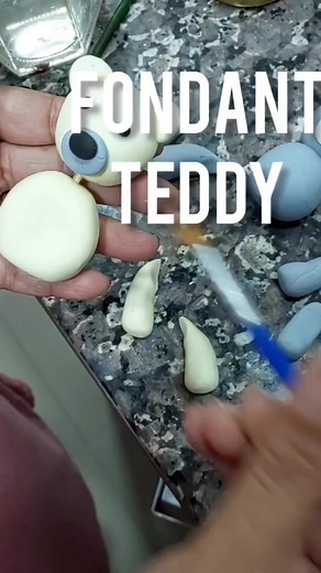 Fondant Teddy Making #teddybear #fondant #cakedecorating cakede | Momshomemade