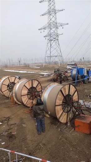 This Is How Power Lines Are Installed ⚡ #engineeringlife #powerlines #installation #alberto