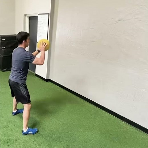 Bulletproof Fitness: Medball Forward Facing Rotation Push Throw