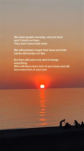 29K views · 261 reactions | A short snippet from a poem I wrote a few months back ❤️ #poetry #booktok #WritingCommunity #poemsofinstagram #bookrecommended #bookrecs | Hanna Shebar | Facebook