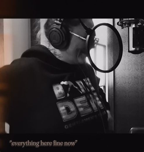 I ain’t complainin I’m just goin through chaaanges | Elle King