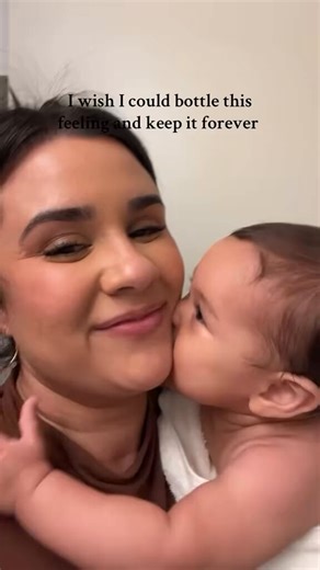 Baby kisses 😘 are the best ❤️