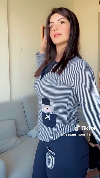 نور استيقظت من النوم #عصام_ونور_فاميلي #عائلة_عصام_ونور #stayathome #عصام_نور #يوميات_عصام_ونور #explore #العرب #fyp #noor #explore#طبخ #نور #tocook #essamnour_family #عصام#نور #عصام_ونور🥰🌙 #عصام_ونور #عائلة_عصام_ونور #عصام_ونور_فاميلي #نور_دياب #follow #followers #followers #reelsfyp #viralreels #reelsfacebook #reelsviral #babarazam #following #reelschallenge##fashion#foodtok #followforfollowback