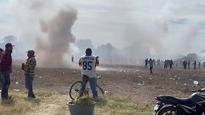 3.5K views · 76 reactions | #Celaya | Cientos de habitantes de San Juan de la Vega realizan la tradicional quema  de petardos 裡 en honor a San Juanito | Celaya News | Facebook