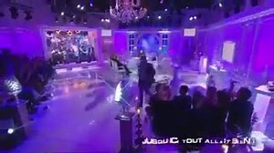 792K views · 7.6K reactions | Malaise sur le plateau ! Il fallait oser le dire ! Suivez-nous : ➡️ Planète Buzz  | Planète Buzz | Facebook