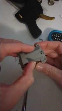 Inside keysafe Part 1 #lockpicking #lockpick
