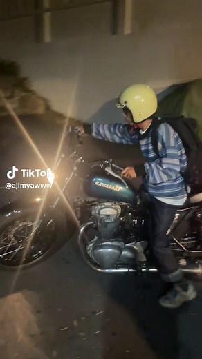Paling Best: Kawasaki W650 Motor Review