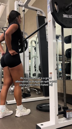 Smith Machine Reverse Deficit Lunges: Smart Bulgarian Split Squat Alternative