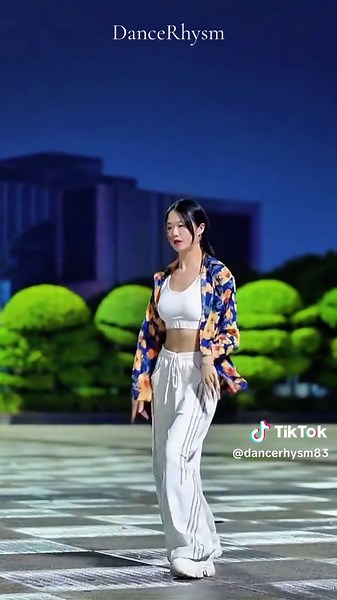 Solo dance ✨ #dance #trend #fyp #dancers #dancechallenge | dancing