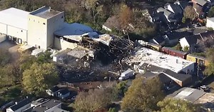 Massive explosion in Kentucky causes window-shattering shockwave, 11 injured