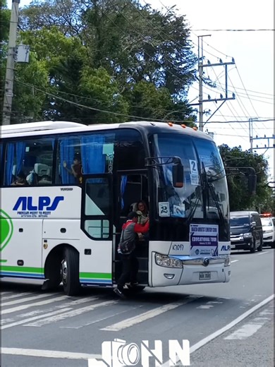 Exploring Tagaytay City with ALPS The Bus Inc.