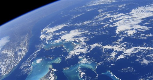 Cosmonaut Photos: The Bahamas | International Space Station
