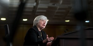 Fed edging closer to its first rate hike since 2006