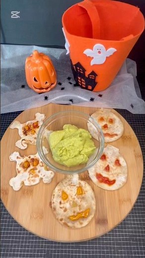 Easy Halloween Tortilla Snack 👻 | Spooky Guacamole Dippers!