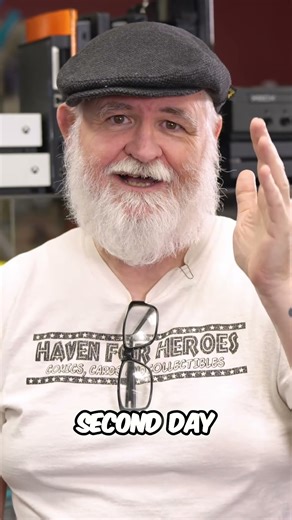 Retro Gaming Gems: PS3 3D TV & More! #shorts