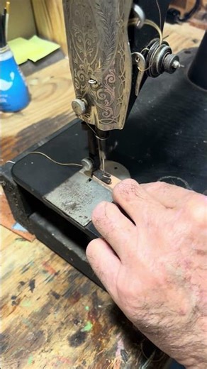 1945 singer 66 sewing leather #leather #singersewingmachine
