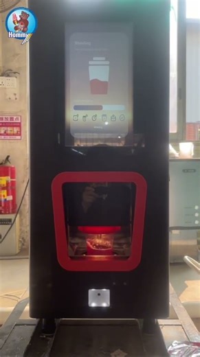 We are currently putting the client's video on the advertising screen to test its playback effect