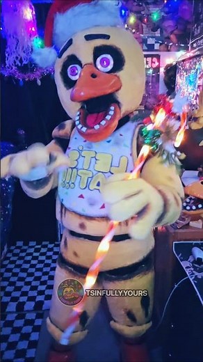 Chica is Thicc ‪@markiplier‬ #fnaf #chica #cosplay #markiplier #fivenightsatfreddys