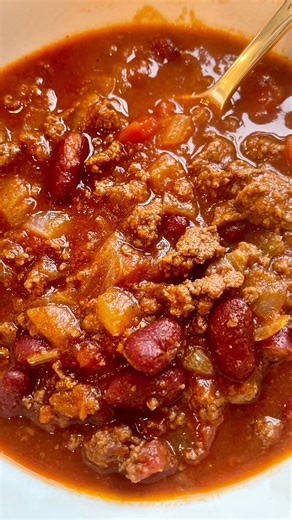 8 comments |  It’s chili season, friends… and I’ve got the easiest,...