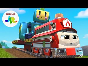 Stop the Giant Robot! 🤖 Mighty Express Season 5 Sneak Peek | Netflix Jr