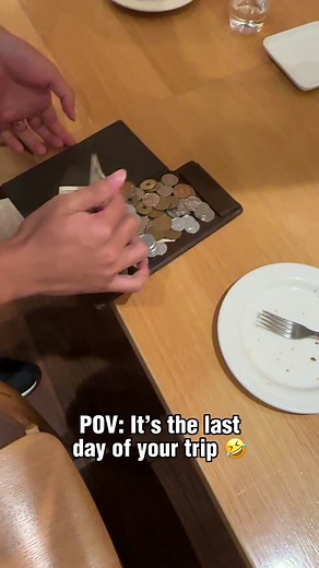 Adorable Reaction to Coin Counting Machine in Japan