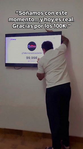 No tengo palabras para este momento. Ver ese contador subir en vivo, frente a la pantalla, esperando… Y de repente ver ese número: 100.000. Familia Velardez, esto es de ustedes. Gracias por cada comentario, cada me gusta, cada mensaje, cada broma, cada viral y cada uno que se sumó a esta locura hermosa. Gracias por acompañarnos, por confiar, por reírse con nosotros y por bancarnos día a día. Somos lo que somos gracias a ustedes. Este taller creció por ustedes, y con ustedes. Vamos por mucho más.