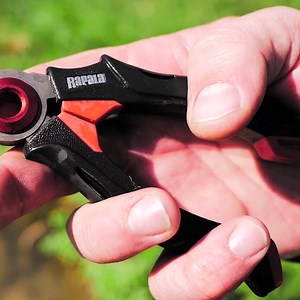 No springs? No worries! The RCD MagSpring pliers are powered by hidden magnets to ensure functional performance always! 😁 🎣 | Rapala