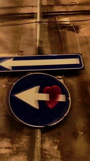 Mirando Hacia el Techo: Letra y Significado