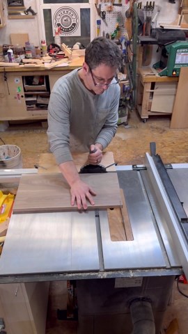 Table saw infeed extension give an additional 10” of crosscutting #tools #woodworking #workshop