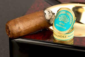 Cigar Etiquette: Cigar Bands and When to take them off