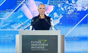 1.2M views · 4.2K reactions | Saudi Arabia gives citizenship to a robot, claims global first | https://goo.gl/UXHJ4g | The Economic Times | Facebook