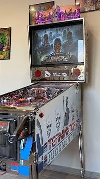 TERMINATOR 2 PINBALL super mirror edition with moving topper