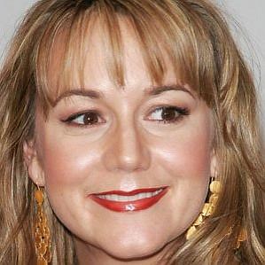 Megyn Price – Age, Bio, Personal Life, Family & Stats | CelebsAges