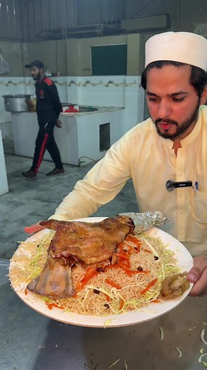 Delicious Shinwari Joongara Platter Experience at Hammad Food and Travel