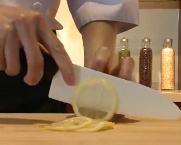 Myvit Ceramic Knife Set for Kitchen Knives,All in One Knives with 6" Chef Knife,5" Utility Knife, 4" Fruit Knife, 3" Paring Knife and a Peeler