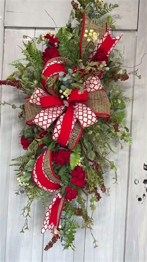 Summertime Geranium Swag Tutorial | DIY Front Door Swag with Greenery & Florals