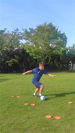 ランダムドリブルからシュートにつなげる #サッカー #フットサル #ドリブル #シュート #楽しい