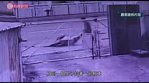 78K views · 634 reactions | 【元朗男子涉殺女友後棄屍街頭】 元朗發生謀殺案，一名男子涉嫌殺害女子後，棄屍街頭、當場被捕，現場消息指兩人20多歲，是情侶關係。 #有線新聞 #元朗 #謀殺 #棄屍 #情侶 #警方 #調查 | 有線新聞 i-Cable News | Facebook