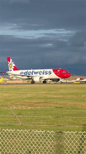 Edelweiss A320 HB-JJN EDI-ZRH 27th Jul #aviation #avgeek #plane #spotting #airbus #takeoff #airport