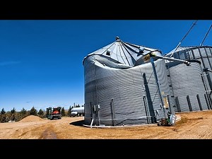 21 Confirmed Tornadoes Destroyed The Neighborhood!!