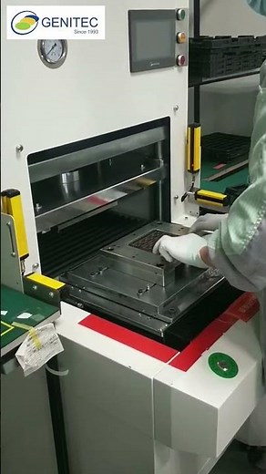 PCB punching machine with oil cylinder