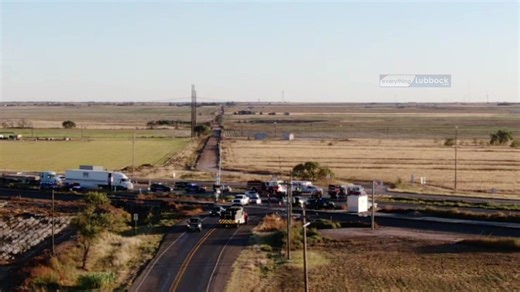 214K views · 696 reactions | An accident turned semi-truck rollover on Highway 84 and CR 1300 near Shallowater caused traffic to be delayed. There were no major injuries reported in the incident, as Texas DPS investigates the cause. | KLBK News - EverythingLubbock.com | Facebook
