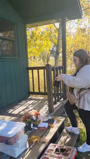 The chaos behind the perfect detail shot🤍 | Precious Pearl Collective