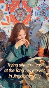 Watching a performance as you taste a cup of tea is a wonderful and immersive way to experience different tea cultures. At the Tang Tea Market in Fuliang County, east China's Jiangxi Province, your curiosity will be satisfied while your taste buds are treated. Follow CGTN to get a sneak peek into a fun tea trip. #TheNewSilkRoad #CupofTea | CGTN