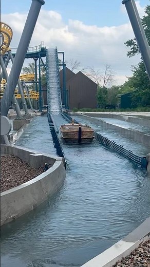 Ghost Ship Makes a BIG Splash on Draken Falls 👻💦