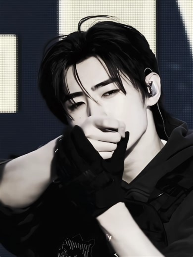 سونغهون: نجم K-Pop الذي يجذب الانتباه