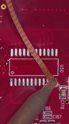 24-Pin SOIC IC Replacement: Drag Soldering Technique #mobile #smartphone #computer#iphone #soldering