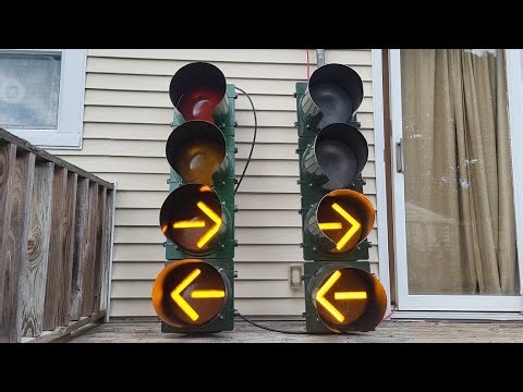 4-section Double Flashing Yellow Arrow Signals 7: Display Version #2.